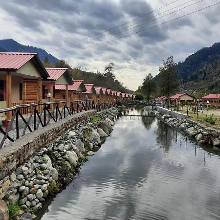 Shivalaya Retreat Hotel Manāli Exterior foto